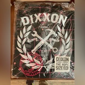 ◦Dixxon Flannel 3x
◦Used in excellent condition
◦Fits true to size